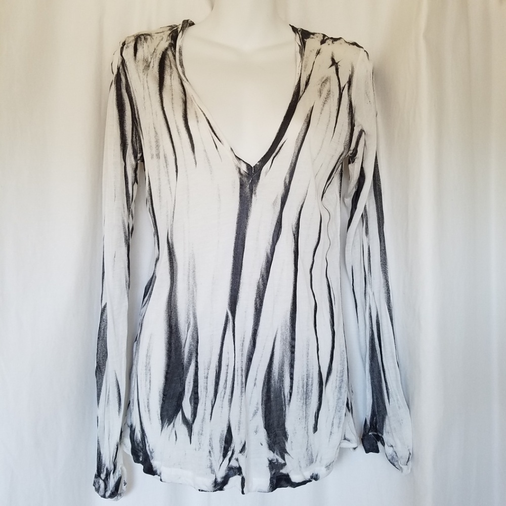 FLUXUS Wax Striped Top V Neck T Shirt